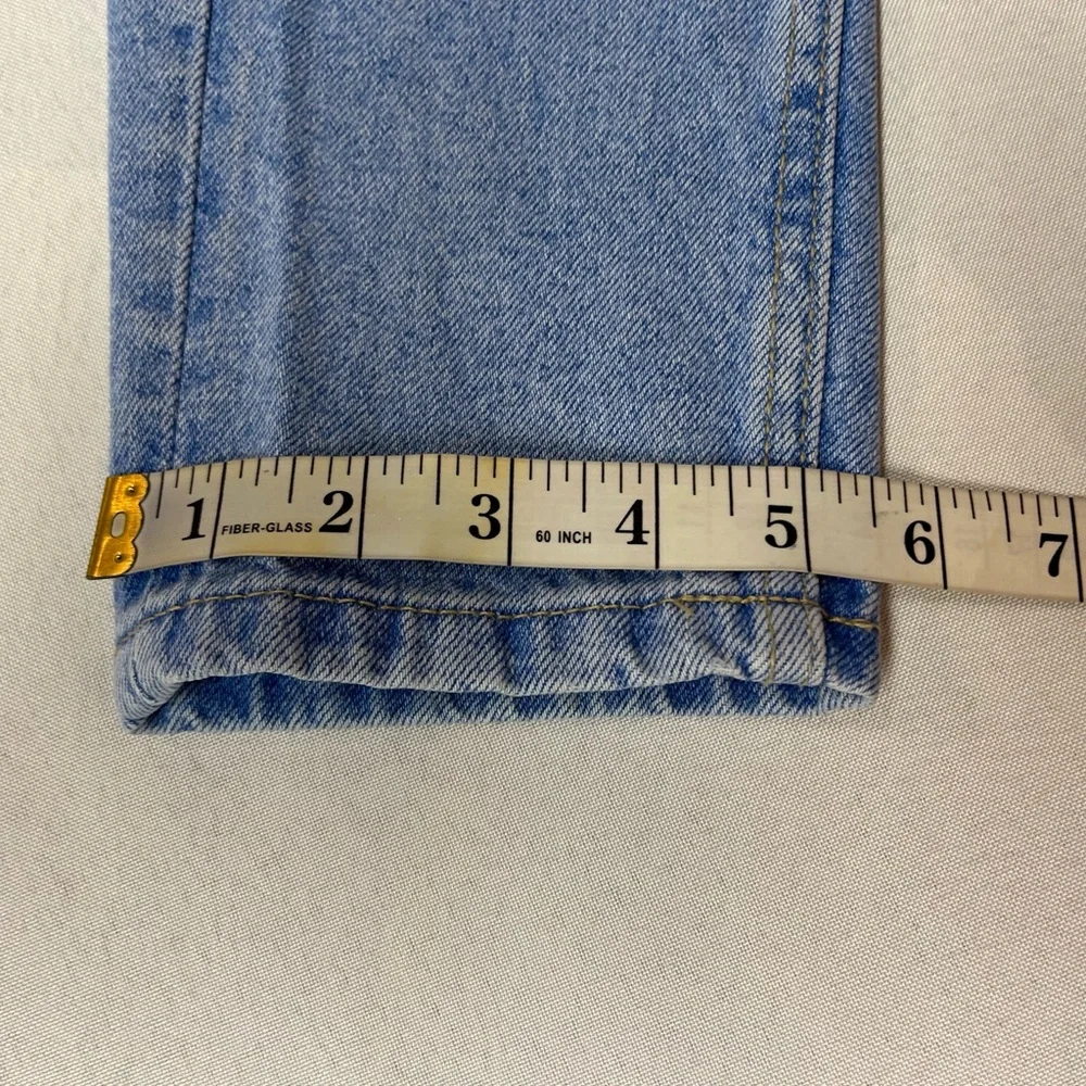 2/$20 - Zara Trafaluc High Rise , Straight Cut- Mom Jeans - 00 or 0 - XS - Picture 9 of 9